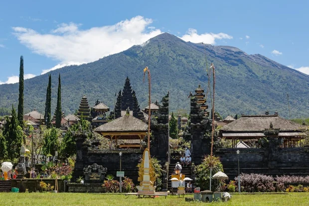 Besakih Bali Indonesia Pura-Besakih-03