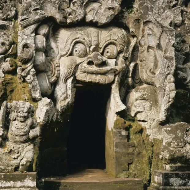 COLLECTIE TROPENMUSEUM De Pura Goa Gajah of Olifantsgrot TMnr 20027331