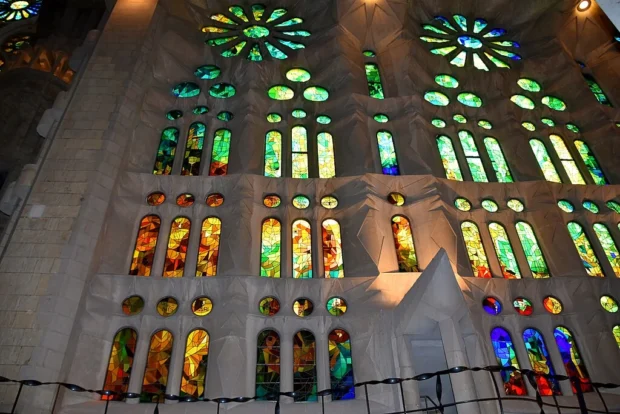 Sagrada Familia, stained glass windows (5) (31150758322)