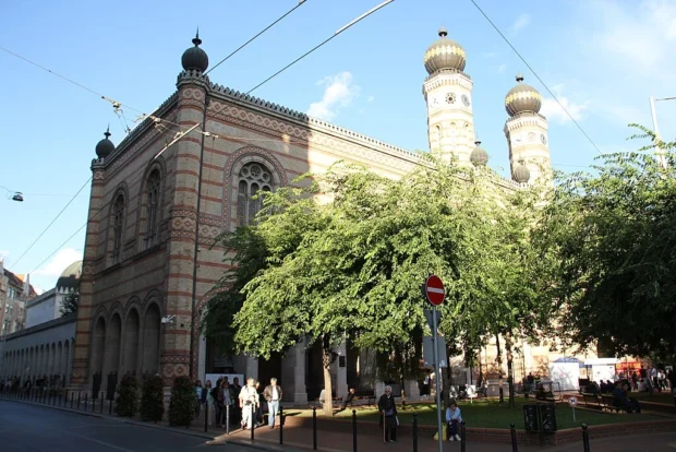 Budapest dohany street synagogue IMG 1061