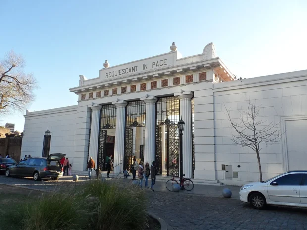 Cementerio Recoleta - panoramio