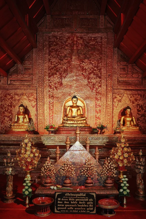 Interior Viharn Lai Kam Phra Singh Temple 1 2012
