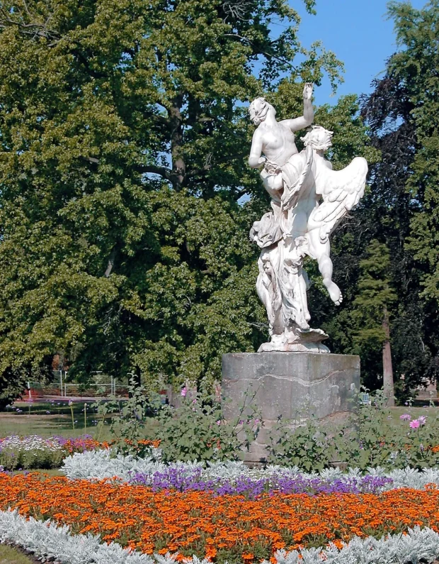 20060710090DR Dresden Großer Garten Die Zeit entführt die Schönheit