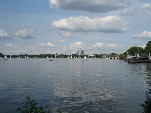 Aussenalster bank