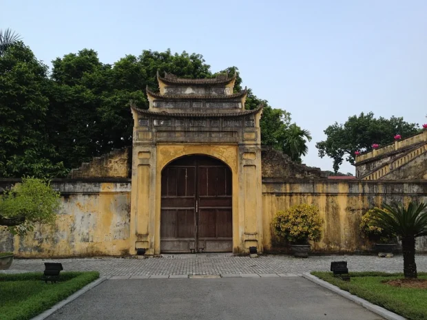 Cổng trái Đoan Môn, Hoàng thành Thăng Long, Hà Nội 001