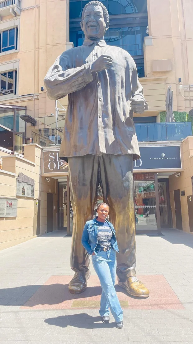 Visite à Nelson Mandela Square 16