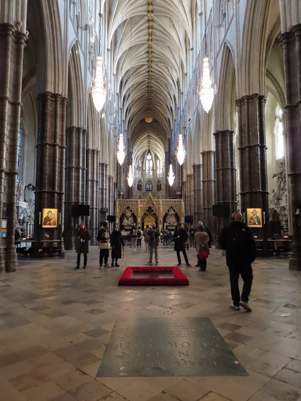 Main Nave tomb of unknown soldier Westminster Abbey London England