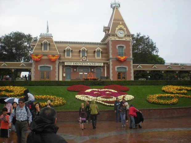 Disneyland park - Anaheim Los Angeles California USA (9893964646) (3)