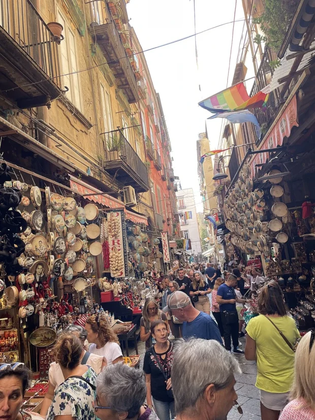 Via San Gregorio Armeno