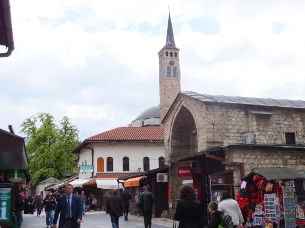 Gazi Husrev-beg Mosque - panoramio - lienyuan lee