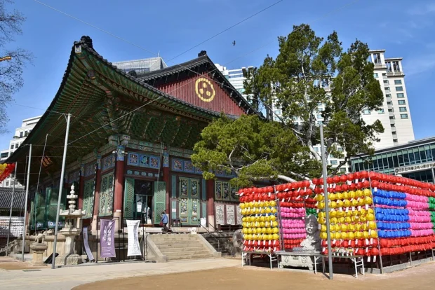 Jogye-sa Buddhist temple, Seoul (5) (41087136622)