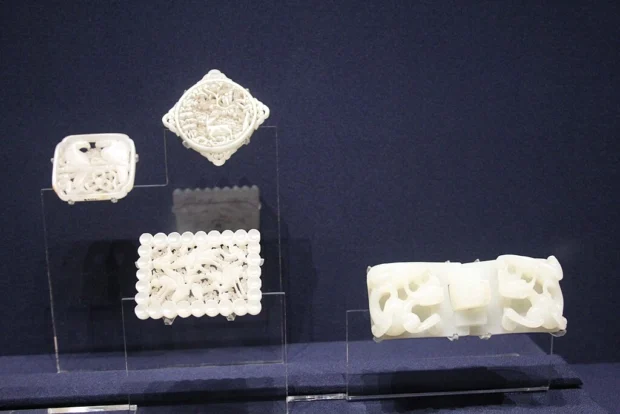 Ming Jade Belt Plaques & Qing Jade Belt Clasp