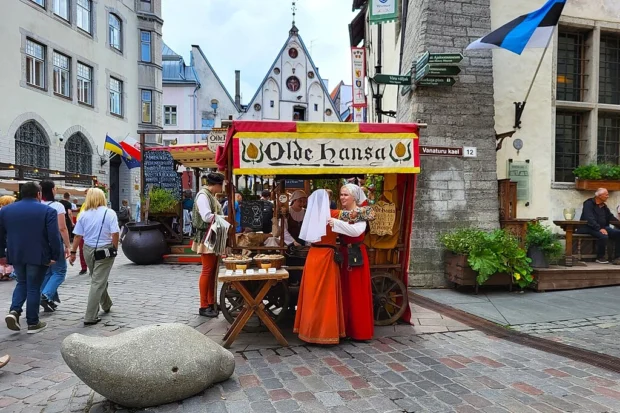 Keskaja hõnguline Tallinna vanalinn