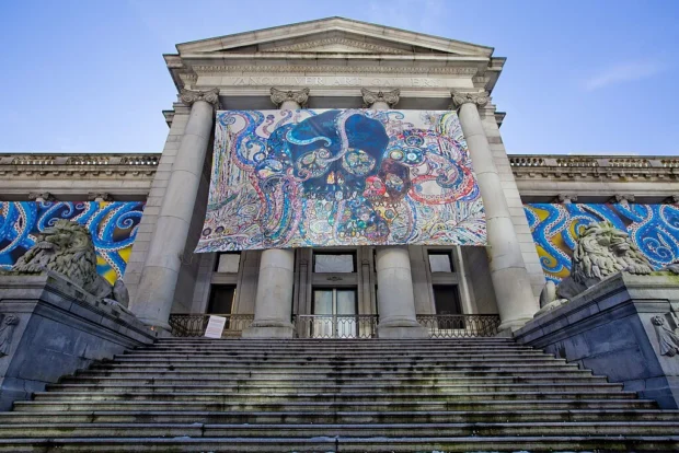 Vancouver Art Gallery (39595096015)