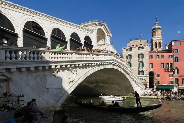 Ponte di Rialto, April, 2017