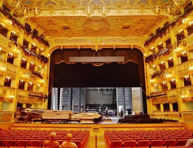 Venezia Teatro La Fenice Innen Zuschauersaal 01